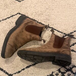 blundstones Men's Brown Chelsea Boots - Classic Pull-On Style 10 us